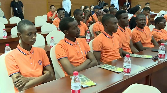 八十余名尼日利亚留学生开启中南留学路