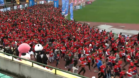2019年中国大学生马拉松联赛中南大学站开跑